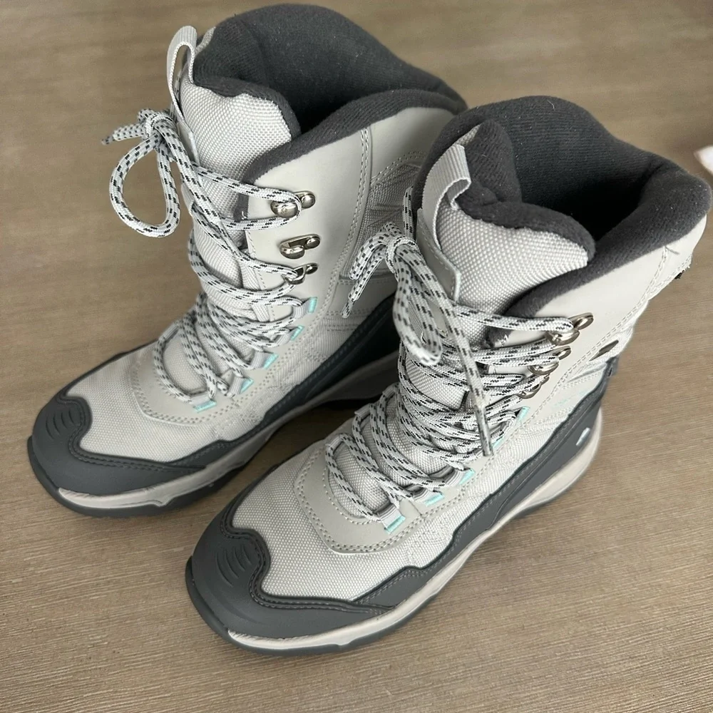3M Thinsulate Light Gray and Dark Gray Winter Boots 6